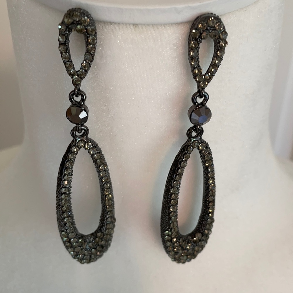Oval Drop Crystal Black-Gray Earrings